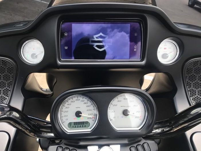 Harley Davidson Road Glide 2020+