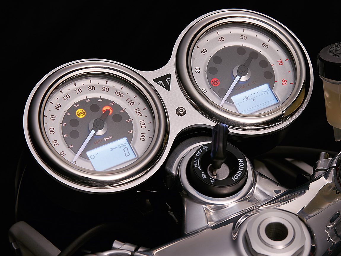 Triumph Truxton2016+